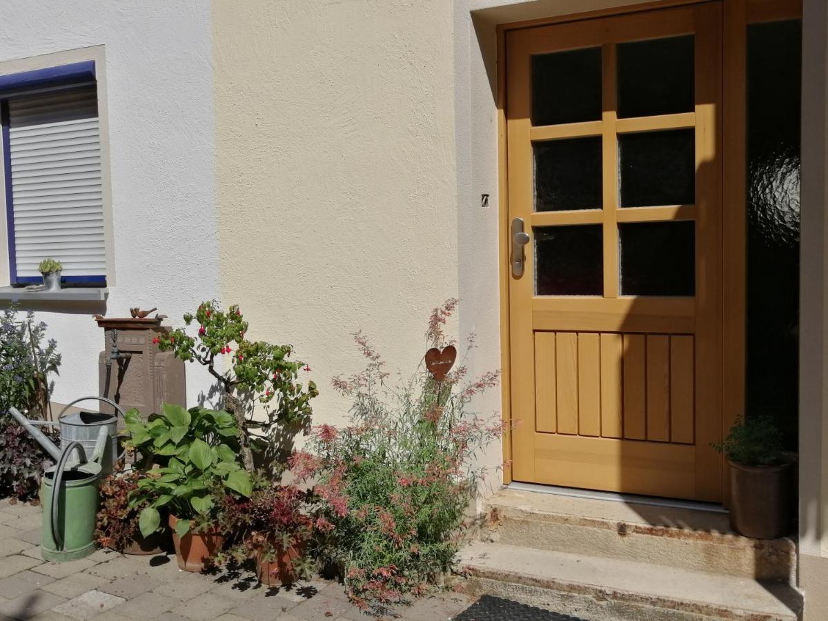 Apartment & Zimmer Familie Trescher Tuebingen Exterior photo